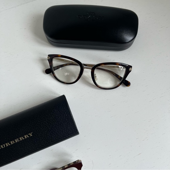 Bundle of Reading Glasses - Picture 7 of 10